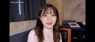 高颜值黑裙长腿妹子，沙发脱光光调情一番互摸口交，上位骑乘大力猛操